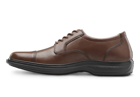 The Captain is a classic lightweight dress shoe. Traditional Cap-toe design presents sophistication and great looks in a timeless men's classic.